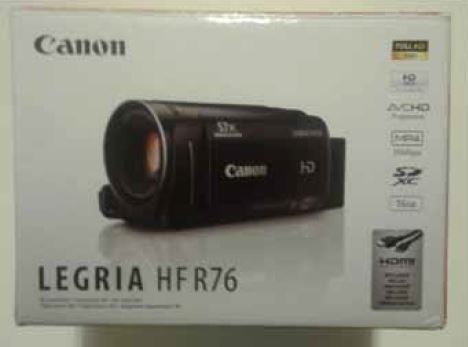 Birdwatching using camcorder Canon Legria HF R76